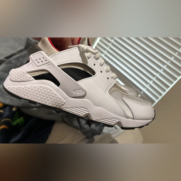 Men’s shoes - Picture 2 of 3